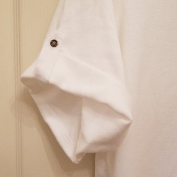 Karen Scott white short sleeve top. - Picture 2 of 4